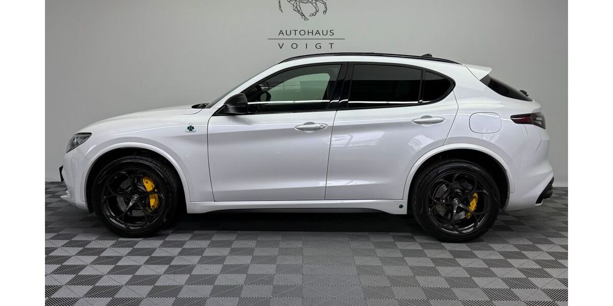 Alfa Romeo Stelvio 67.000 km 50.490 &euro; Radevormwald 42477