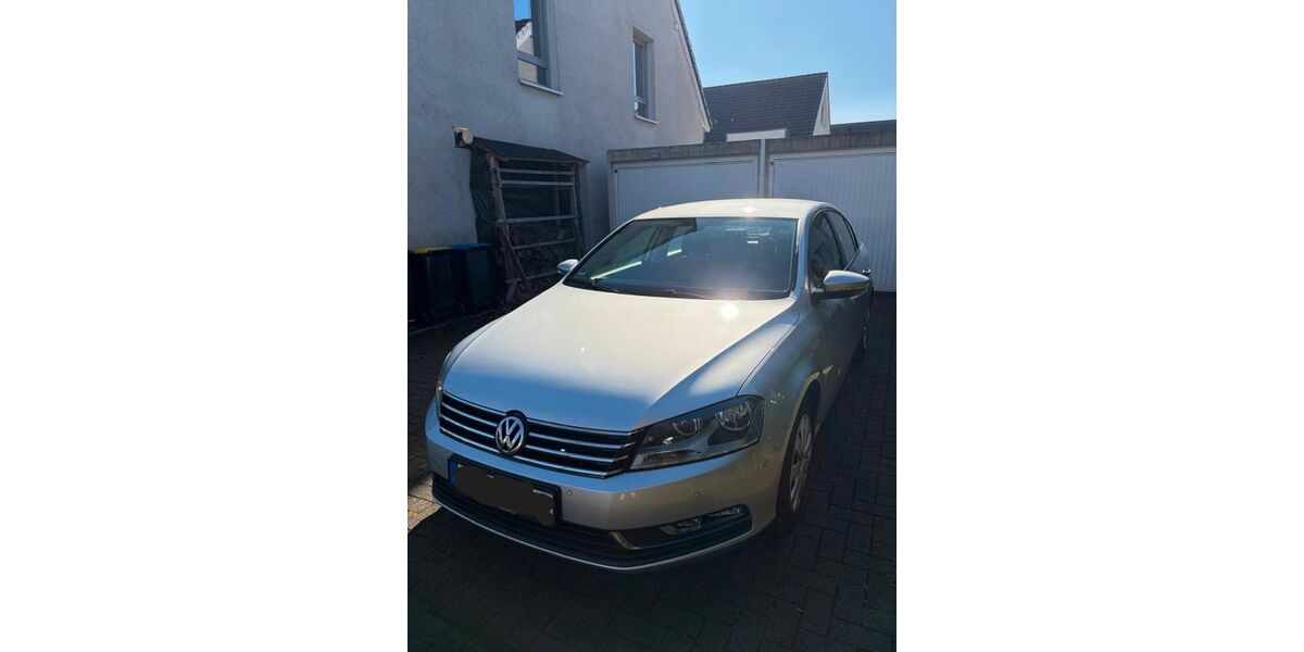 VW Passat 98.232 km 7.999 &euro; Wuppertal 42277