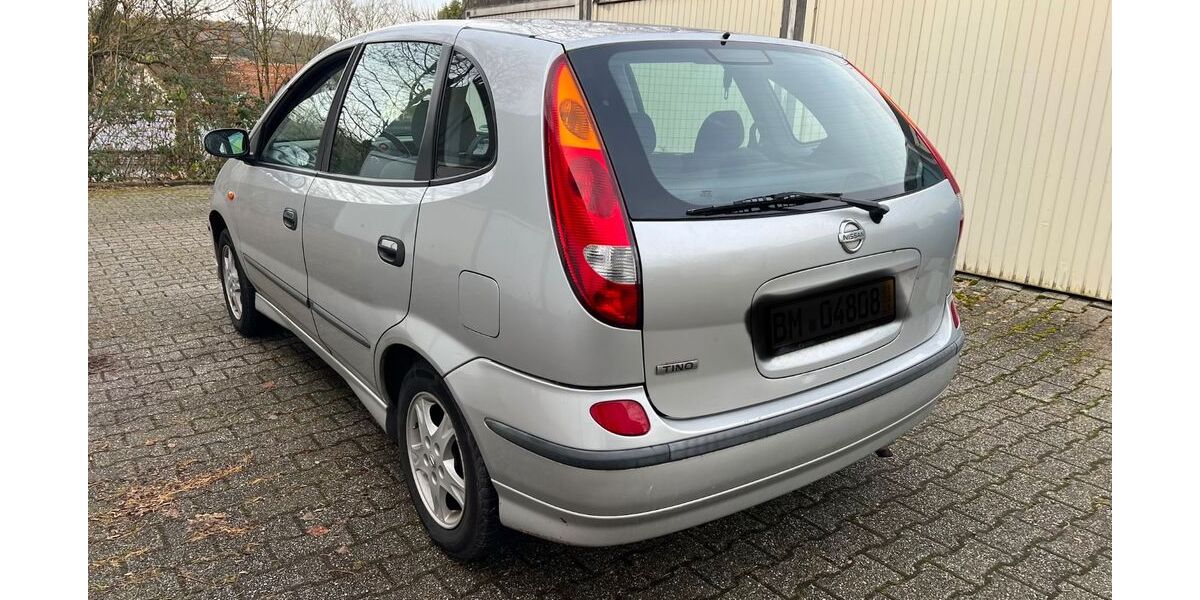 Nissan Almera Tino 133.000 km 1.400 &euro; Velbert 42553