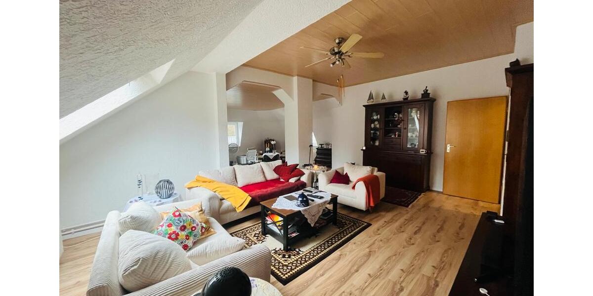 Dachgeschoßwohnung Schalksmühle - 2.5 Zimmer, 90 m&sup2;, 800&euro; | Angebot:26315009