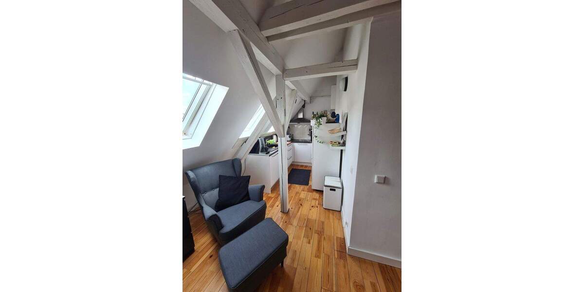 Etagenwohnung Düsseldorf Pempelfort - 4 Zimmer, 95 m&sup2;, 1.400&euro; | Angebot:25372430