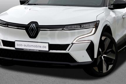 Renault Megane E-TECH 24.412 km 28.666 € Düsseldorf 40233