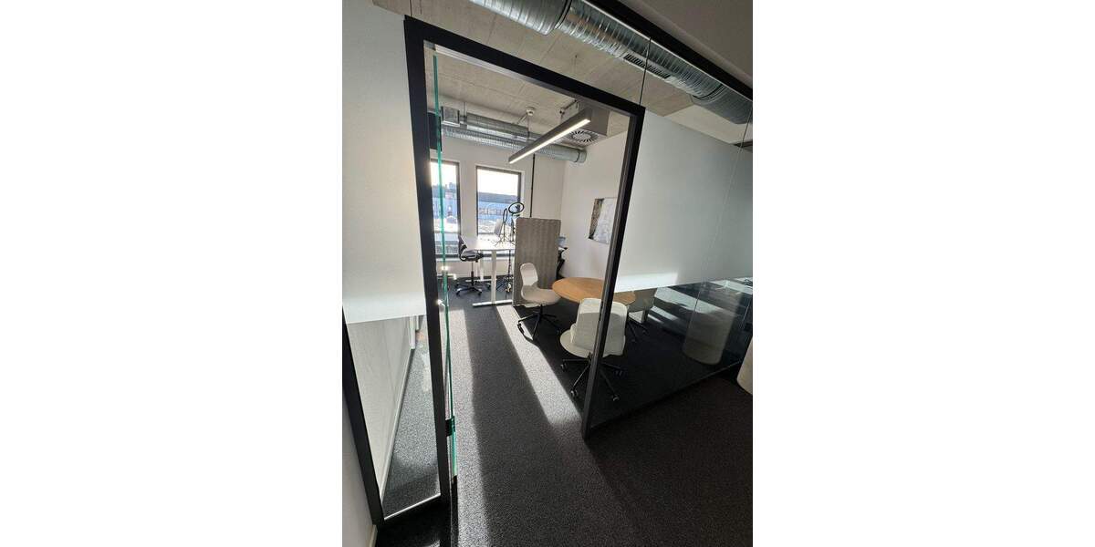 Modernes, komplett möbliertes Büro in Leverkusen - sofort verfügbar zimmer