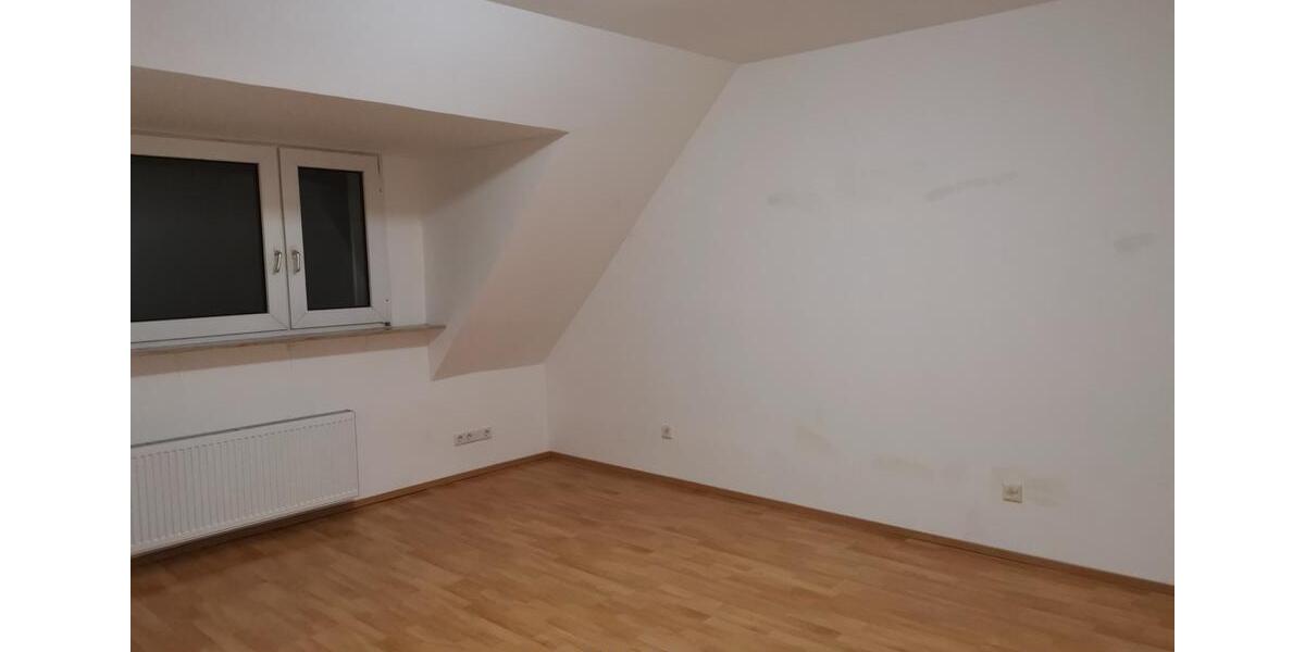 Dachgeschoßwohnung Wuppertal Gemarkung Langerfeld - 3 Zimmer, 76 m&sup2;, 500&euro; | Angebot:26364786