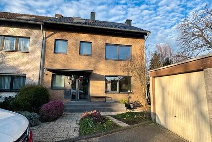 Haus Dormagen Sankt Peter - 6 Zimmer, 204 m&sup2;, 684.000&euro; | Angebot:24247812