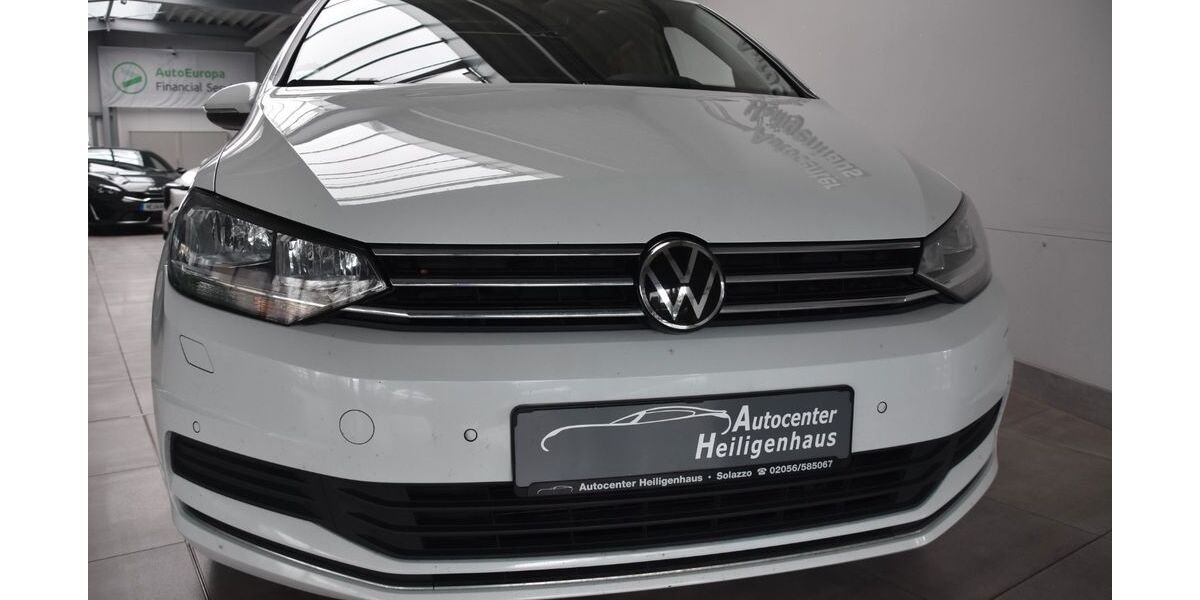 VW Touran 163.496 km 21.480 &euro; Heiligenhaus 42579
