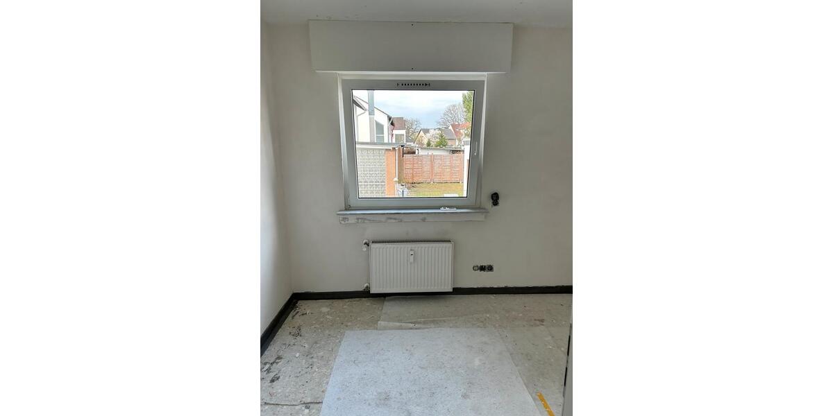 Etagenwohnung Leverkusen Bergisch Neukirchen - 2.5 Zimmer, 67 m&sup2;, 700&euro; | Angebot:25635879