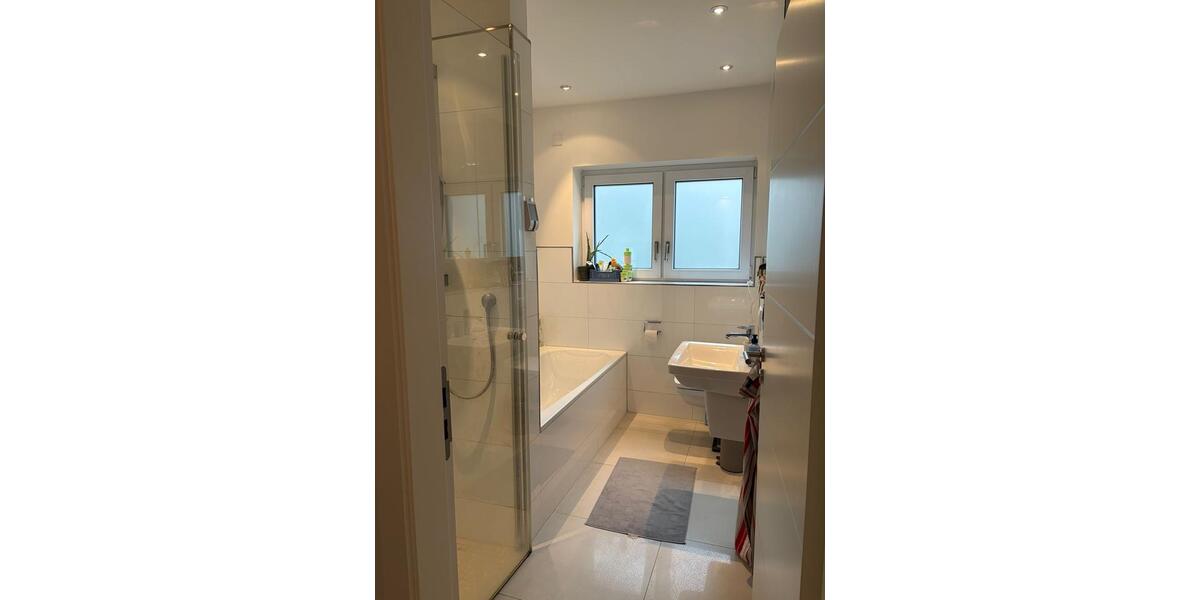 Erdgeschoßwohnung Düsseldorf Stadtbezirk 8 - 2 Zimmer, 76 m&sup2;, 1.180&euro; | Angebot:25638738