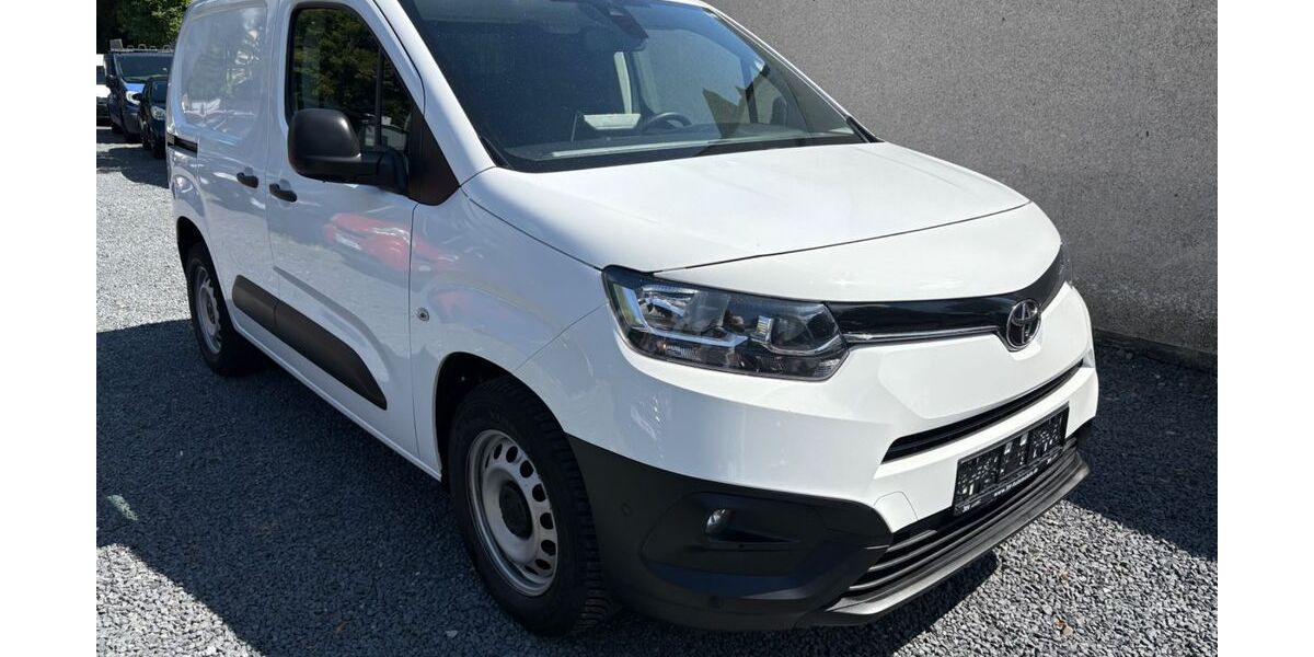 Toyota Proace City 57.100 km 14.900 &euro; Bergisch Gladbach 51469