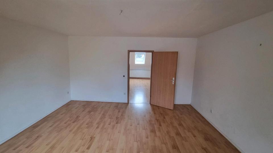 Charmante 4-Zimmer Dachgeschosswohnung zimmer