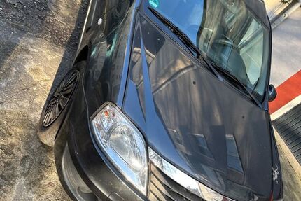 Dacia Logan 157.000 km 3.700 &euro; Wuppertal 42327