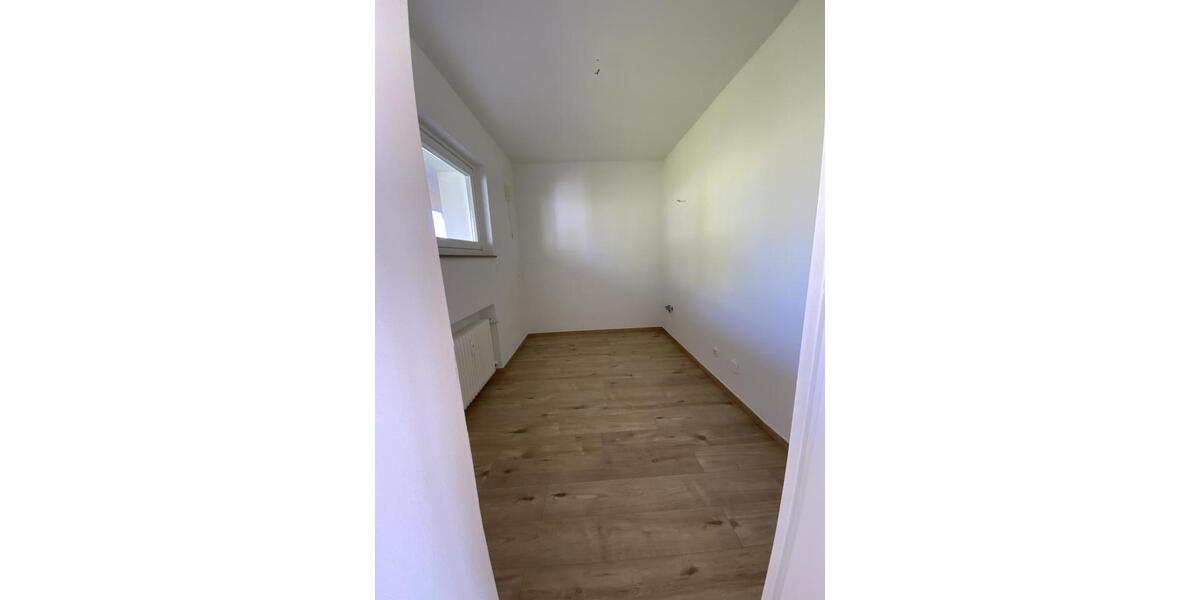 Etagenwohnung Remscheid Gemarkung Bergisch Born - 2 Zimmer, 58 m&sup2;, 429&euro; | Angebot:26270293