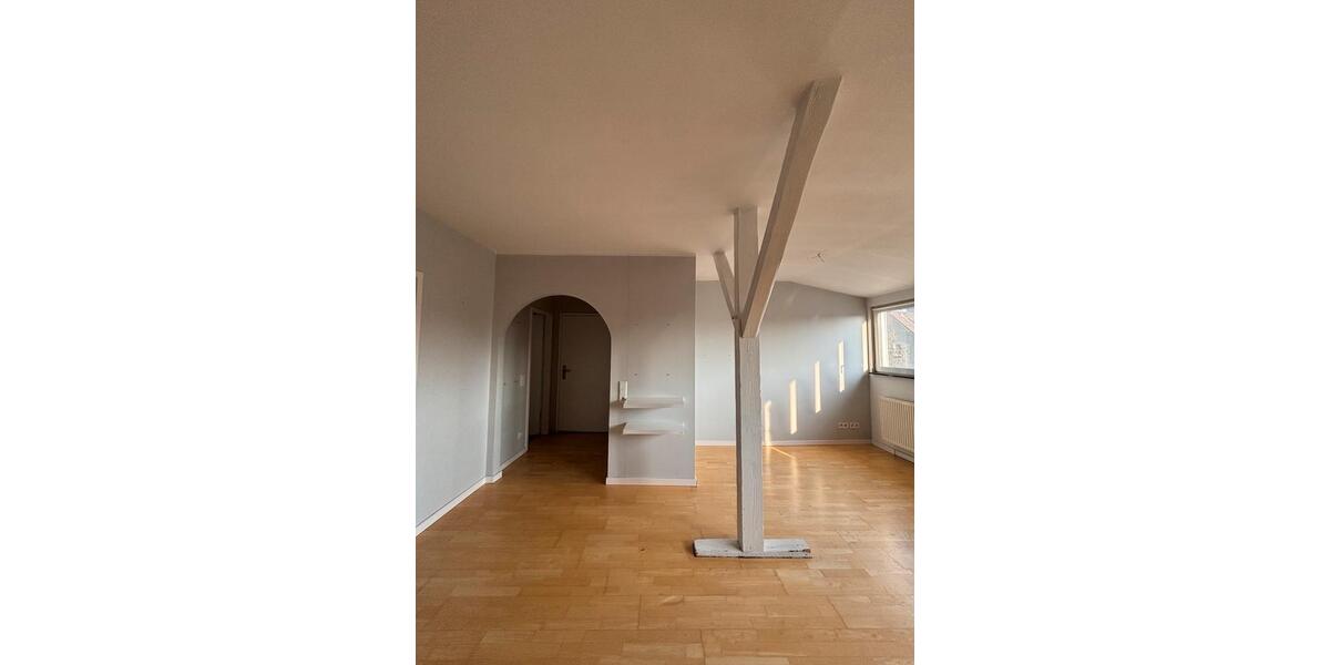 Dachgeschoßwohnung Wuppertal Gemarkung Nächstebreck - 2.5 Zimmer, 63 m&sup2;, 660&euro; | Angebot:25645309