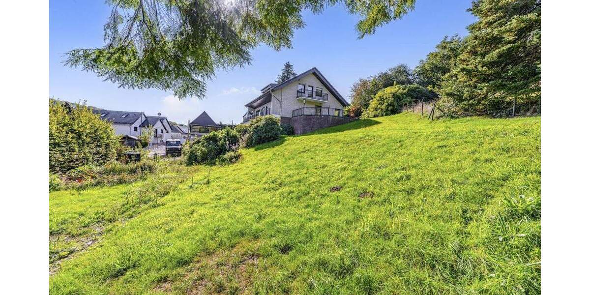 Einfamilienhaus Remscheid Lüttringhausen - 7 Zimmer, 230 m&sup2;, 576.000&euro; | Angebot:25862313