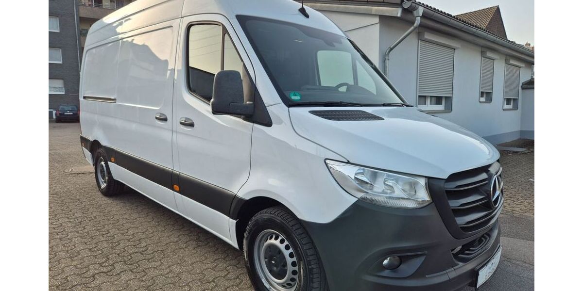 Mercedes-Benz Sprinter 197.000 km 18.990 &euro; Düsseldorf 40591