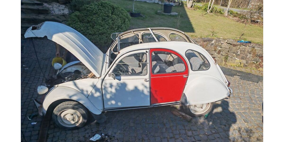 Citroen 2 CV 101.294 km 6.900 &euro; Overath 51491