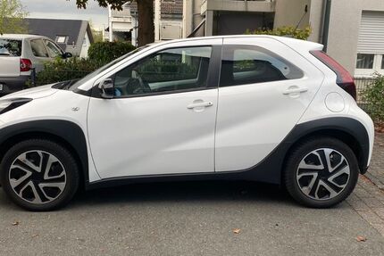 Toyota Aygo (X) 50.000 km 13.300 &euro; Solingen 42719