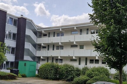 Gemütliche 2 ½ Zimmer ETW mit Loggia und Garage