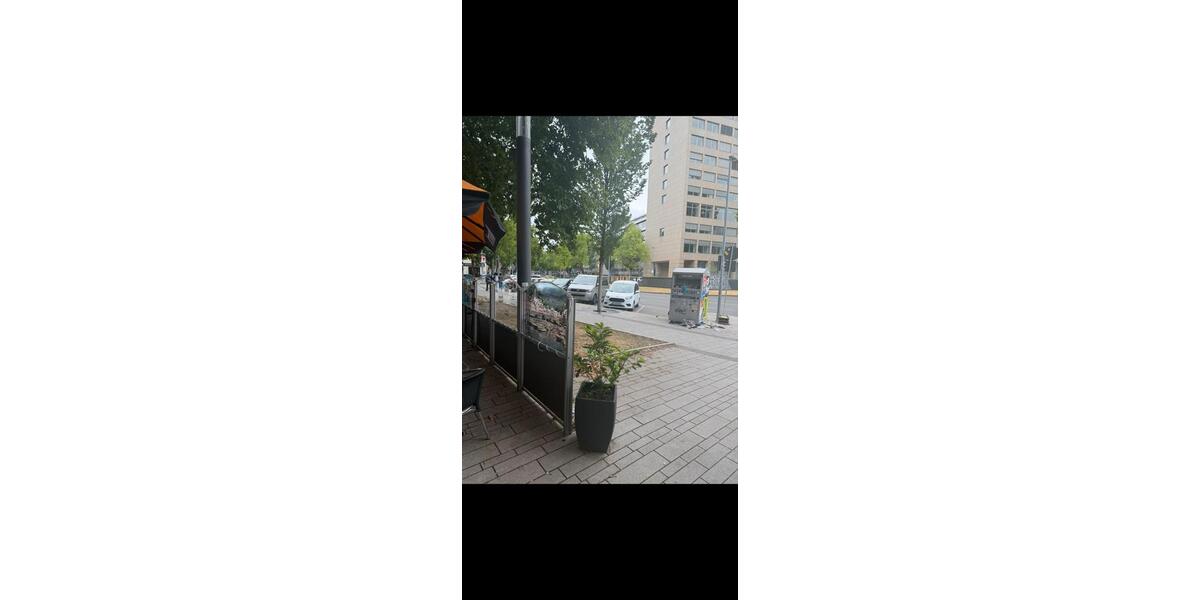 BüroPraxisKosmetik Râume in Stadtmitte Düsseldorf zu vemieten zimmer