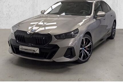 BMW i5 33.569 km 55.980 &euro; Düsseldorf 40595