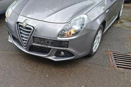 Alfa Romeo Giulietta 160.600 km 6.990 &euro; Engelskirchen 51766