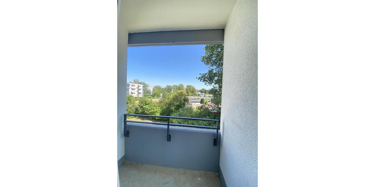 Etagenwohnung Solingen - 3 Zimmer, 74 m&sup2;, 749&euro; | Angebot:26254320