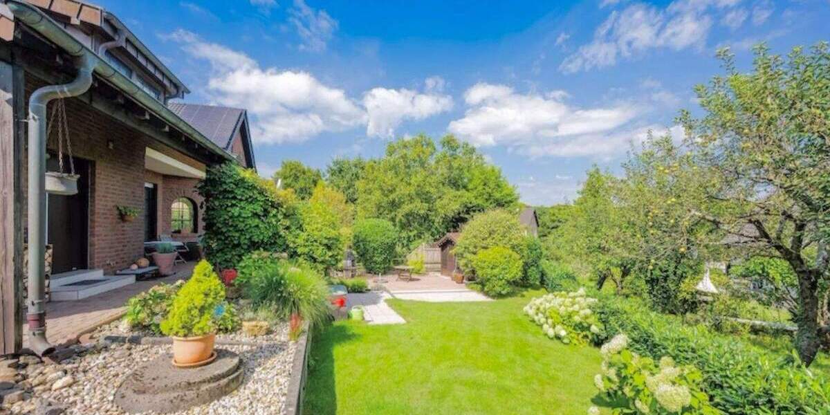 Doppelhaushälfte Odenthal Voiswinkel - 3 Zimmer, 151 m&sup2;, 498.000&euro; | Angebot:25894045