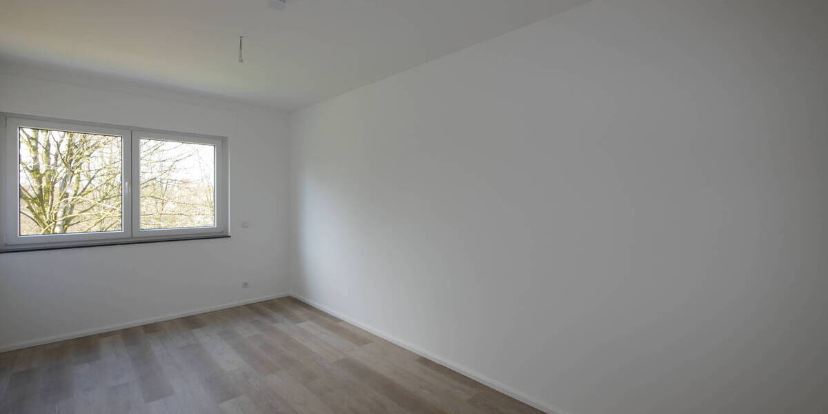 Reihenmittelhaus Remscheid Süd - 4 Zimmer, 130 m&sup2;, 1.850&euro; | Angebot:25780491