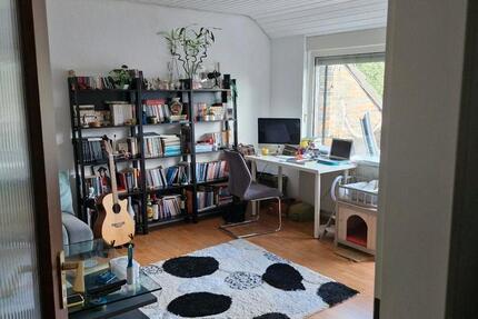 Gemütliche 2-Zimmer-Dachgeschosswohnung in Leverkusen 1 zimmer