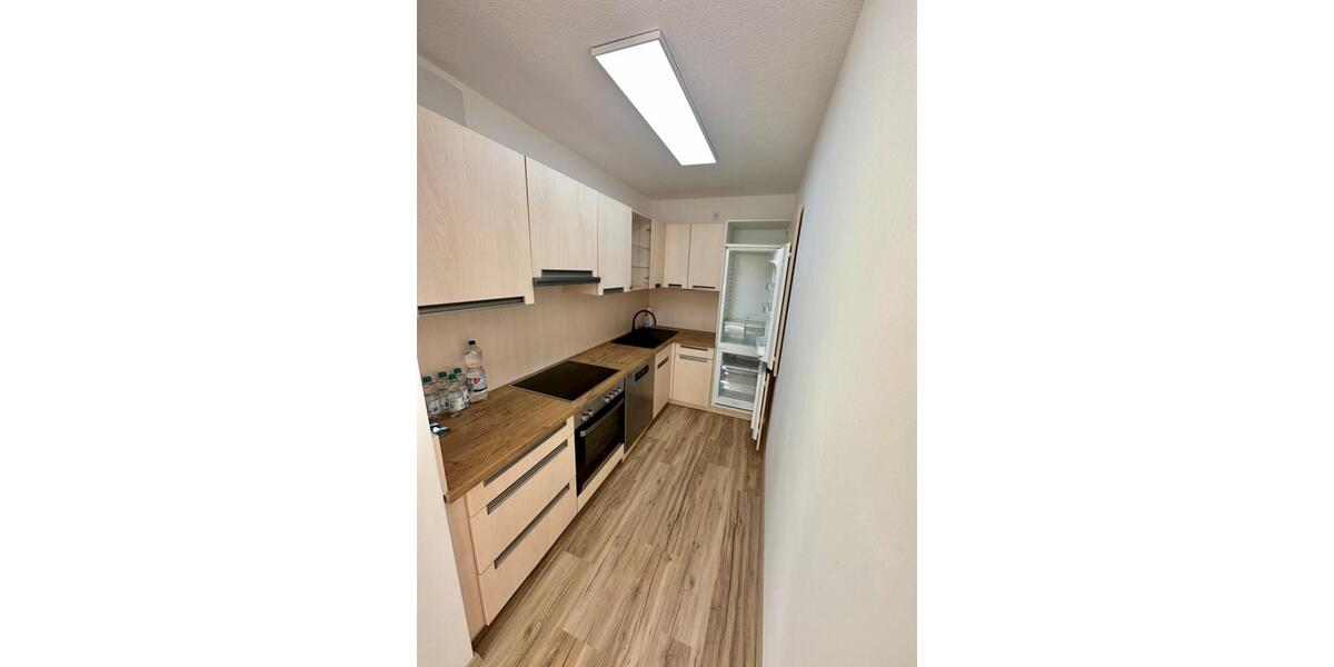 Etagenwohnung Leverkusen - 2 Zimmer, 58 m&sup2;, 1.390&euro; | Angebot:26454226
