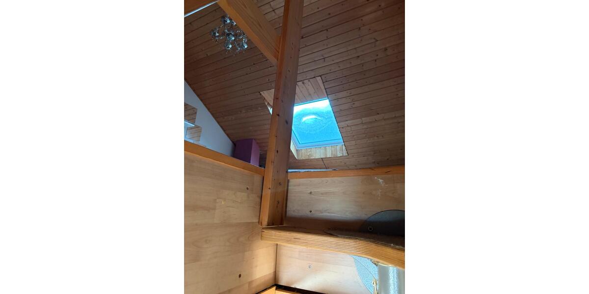 Helles Dachgeschoß auf dem Rott in Trassennähe 1 zimmer