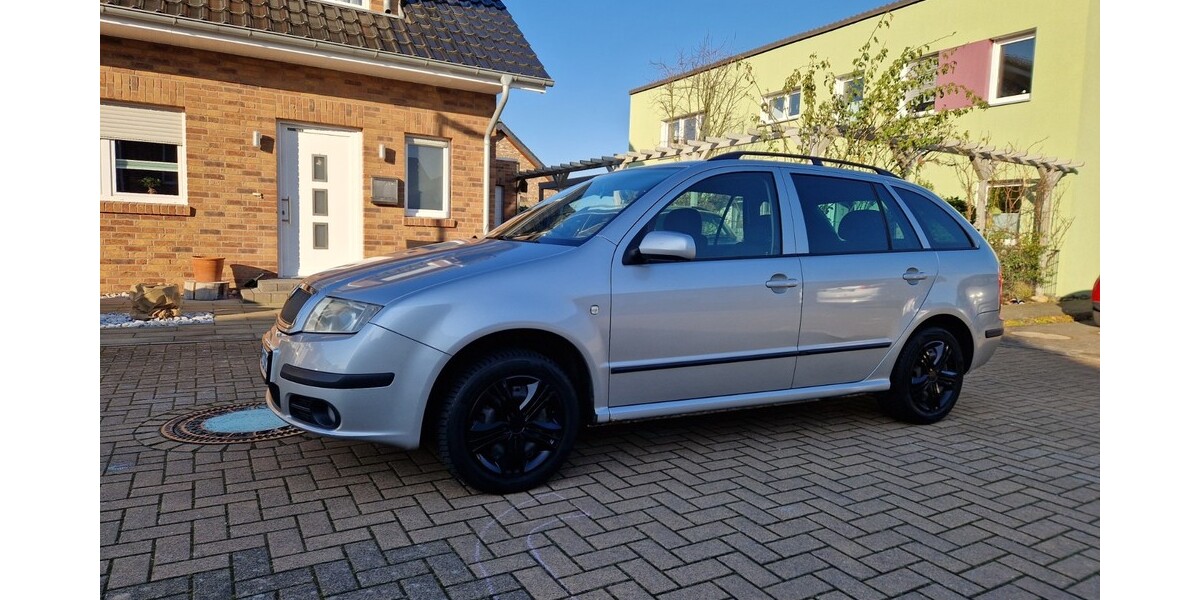 Skoda Fabia 389.000 km 1.800 &euro; Dormagen 41539
