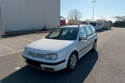 VW Golf 220.000 km 2.980 &euro; Remscheid 42853