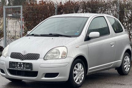 Toyota Yaris 106.000 km 3.999 &euro; Wuppertal 42389