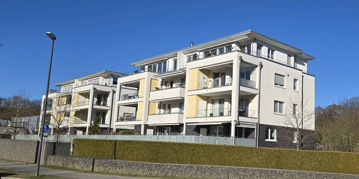 Etagenwohnung Hückeswagen Innenstadt - 2 Zimmer, 60 m&sup2;, 260.000&euro; | Angebot:26106199