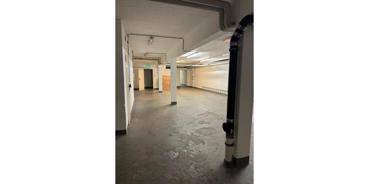 Gewerbeobjekt Düsseldorf Stadtbezirk 3 - 1.380&euro; | Angebot:24916667