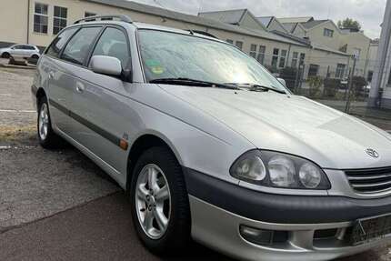 Toyota Avensis 188.260 km 1.999 &euro; Radevormwald, Stadt auf der Höhe 42477