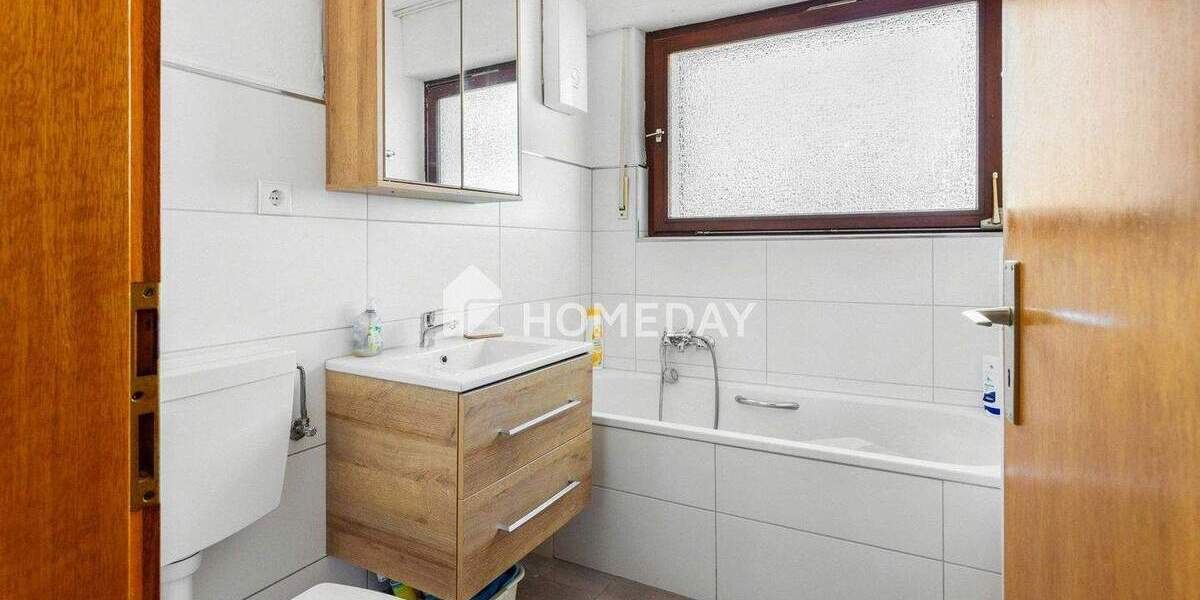 Modernisiertes Einfamilienhaus mit separater Einliegerwohnung und großem Grundstück 7 zimmer