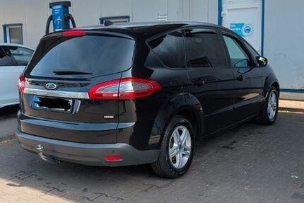 Ford S-Max 189.000 km 7.790 &euro; Wuppertal 42287