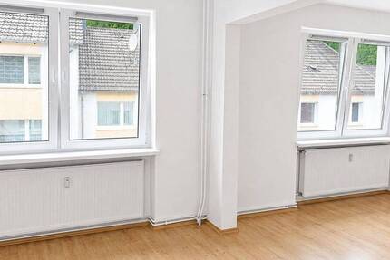 Wohnung Remscheid Süd - 4 Zimmer, 95 m&sup2;, 700&euro; | Angebot:26927670