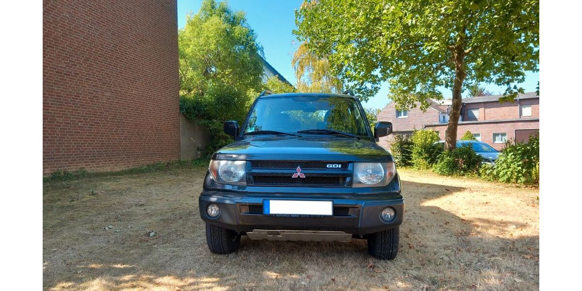 Mitsubishi Pajero Pinin 210.000 km 3.500 &euro; Düsseldorf 40470