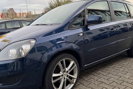 Opel Zafira 45.715 km 7.799 &euro; Wuppertal 42285