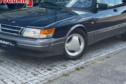 Saab 900