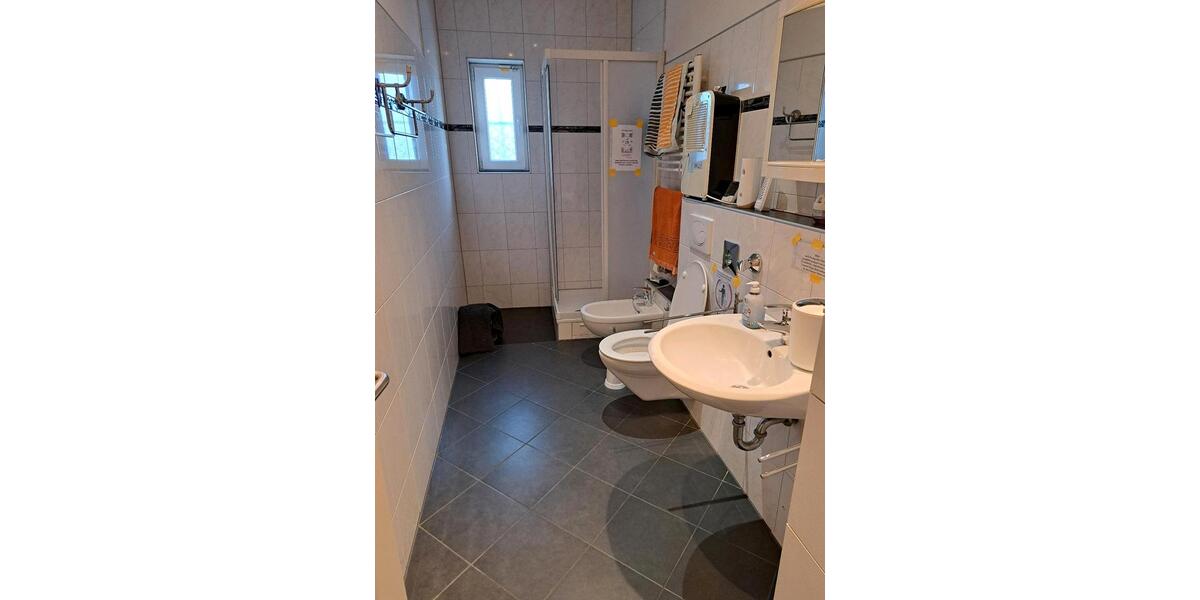 STUDENTEN ZIMMER IN WOHNGEMEINSCHAFT 20m2 Nichtraucher 1 zimmer