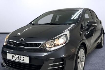 Kia Rio 98.000 km 8.490 € Essen 45134