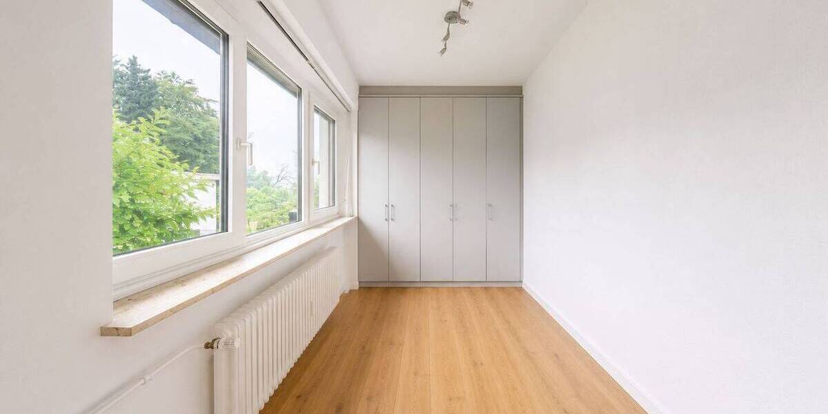 Einfamilienhaus Remscheid Süd - 8 Zimmer, 260 m&sup2;, 1.150.000&euro; | Angebot:26805125