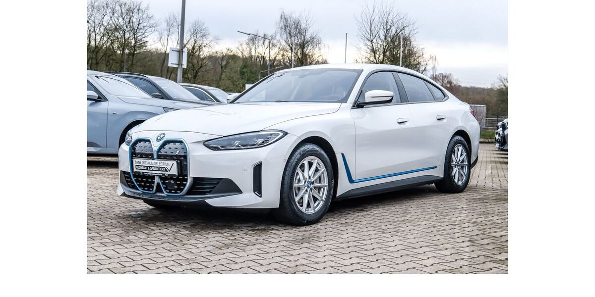 BMW i4 43.800 km 35.870 &euro; Velbert 42553