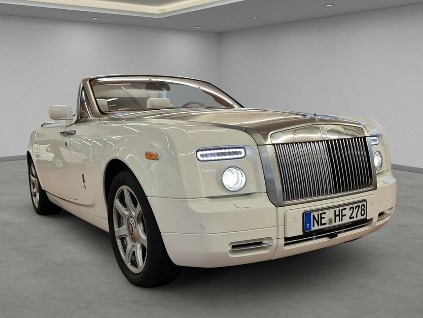 Rolls Royce Phantom Drophead Bespoke Spezial 21.800 km 195.000 € HAAN 42781