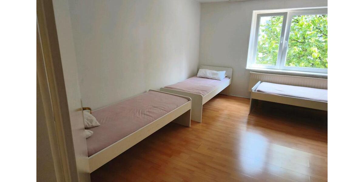 Etagenwohnung Solingen Mitte - 2 Zimmer, 65 m&sup2;, 650&euro; | Angebot:26387860
