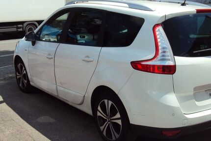 Renault Scenic 131.000 km 3.300 &euro; Hagen 58091